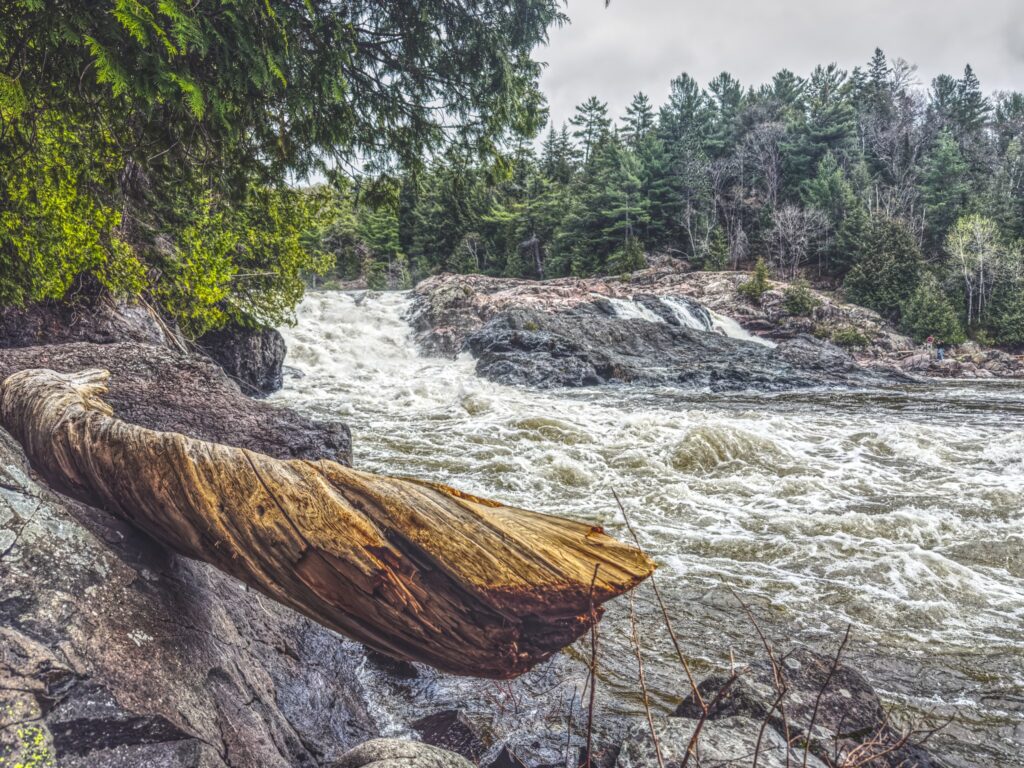 Chippewa Falls, Algoma, ON